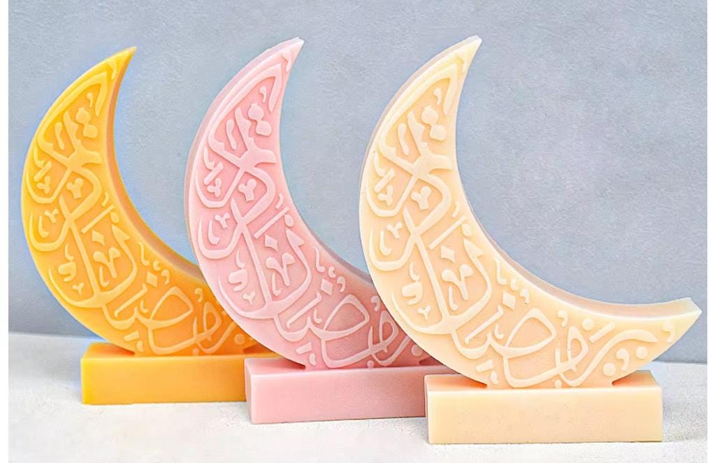 Ramadan Crescent Moon Candle  Oud White Musk Scented Soy Wax