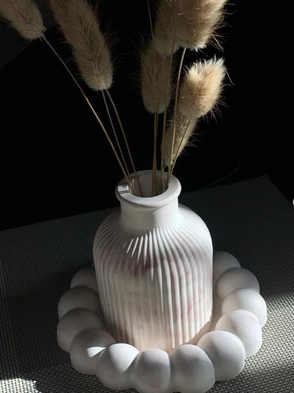 Ribbed vase for dried flowers, custom colour and effects, Handmade | Jesmonite| Neutral home decor and gifts  choose different styles