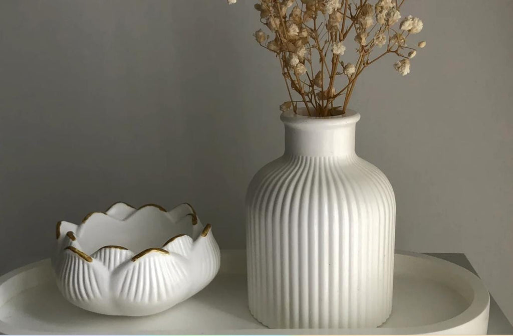 Ribbed vase for dried flowers, custom colour and effects, Handmade | Jesmonite| Neutral home decor and gifts  choose different styles