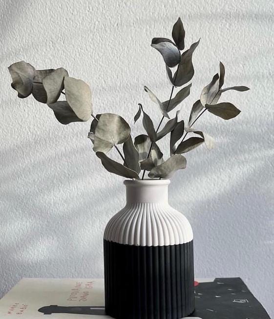 Ribbed vase for dried flowers, custom colour and effects, Handmade | Jesmonite| Neutral home decor and gifts  choose different styles