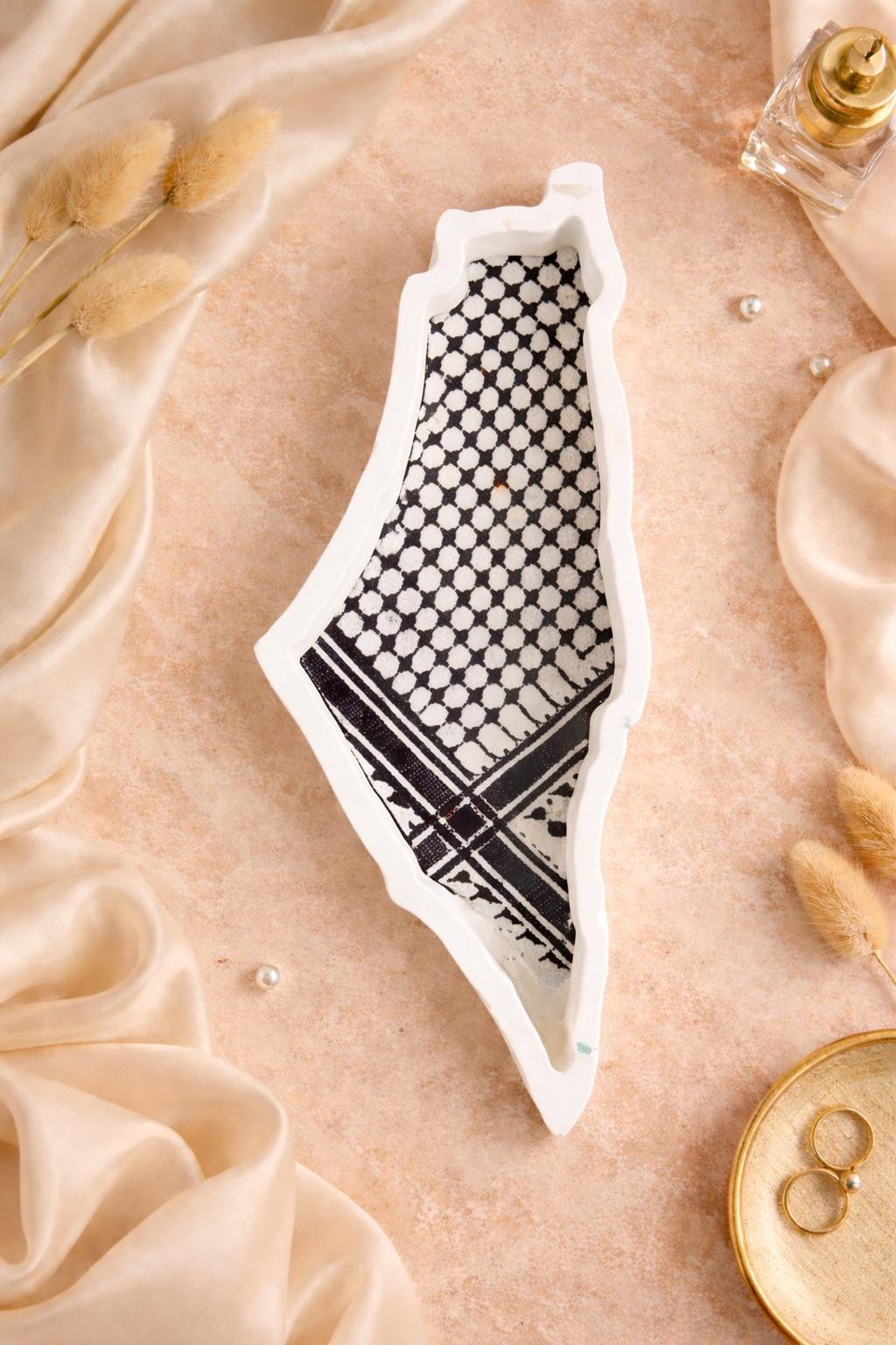 Palestine Keffiyeh Resin Dish  Handmade Decorative Tray