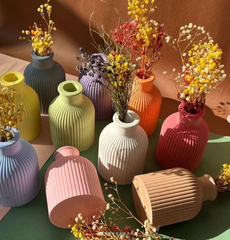 Ribbed vase for dried flowers, custom colour and effects, Handmade | Jesmonite| Neutral home decor and gifts  choose different styles