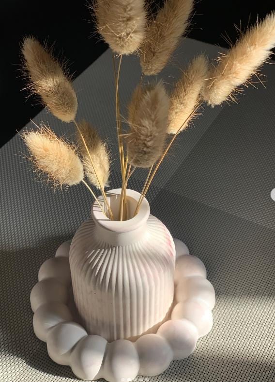 Ribbed vase for dried flowers, custom colour and effects, Handmade | Jesmonite| Neutral home decor and gifts  choose different styles