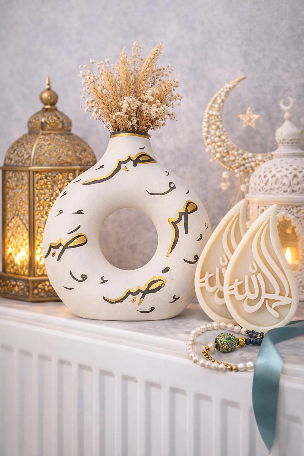 Ramadan Crescent Moon Candle  Oud White Musk Scented Soy Wax